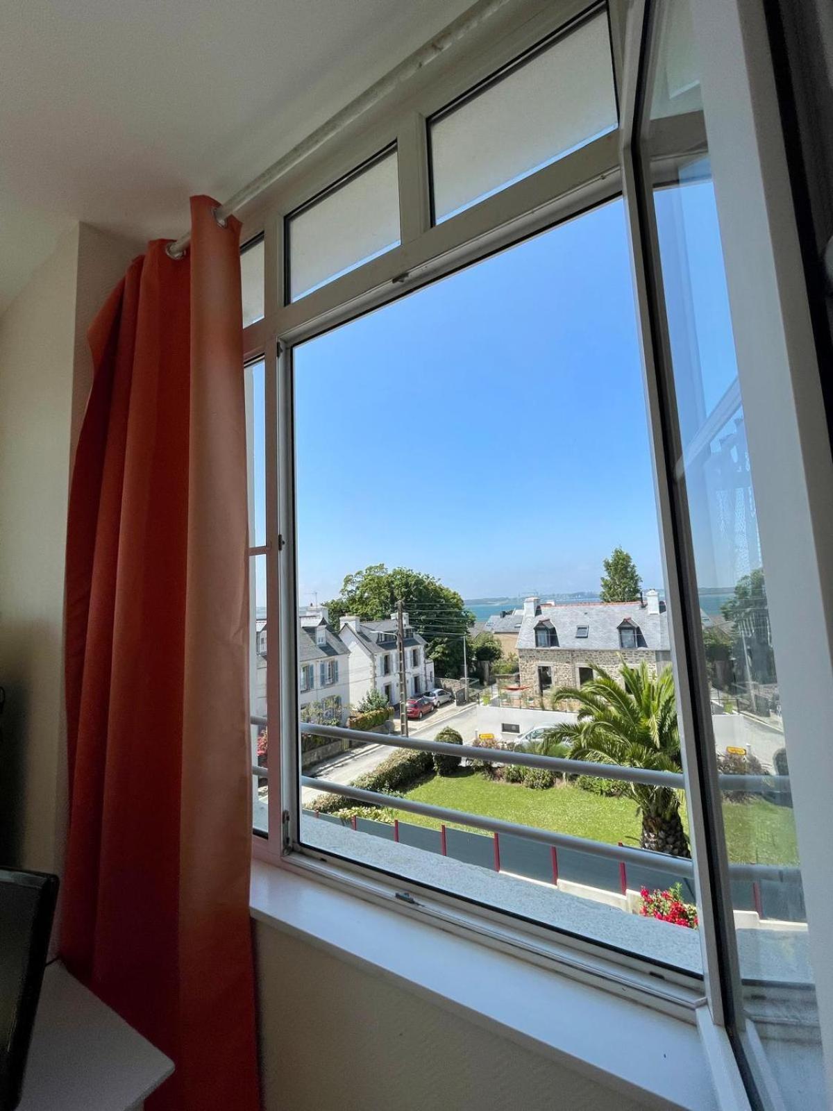 Residence Des Bains Carantec Room photo